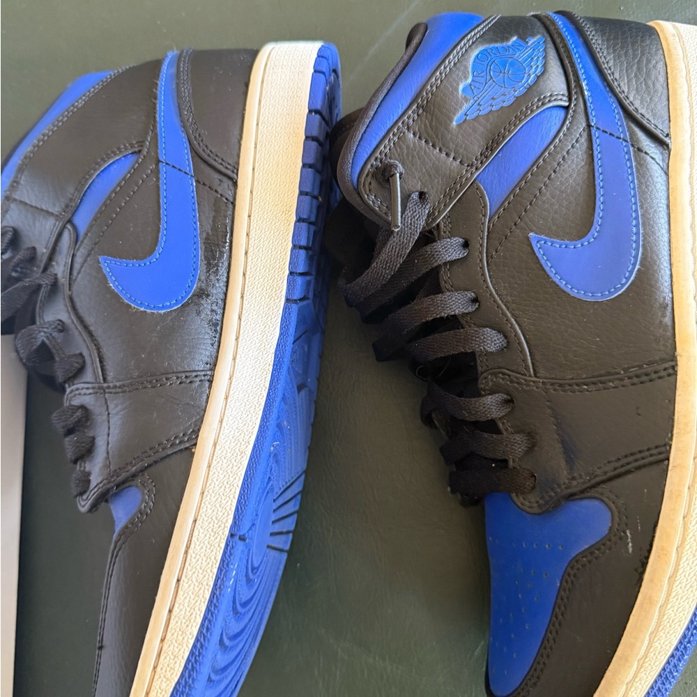 Nike Air Jordan 1 Retro Mid Royal Paint Splatter Men's 9.5 - Picture 3 of 4